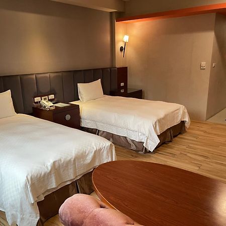 Chia Shih Pao Hotel Taibao Bagian luar foto