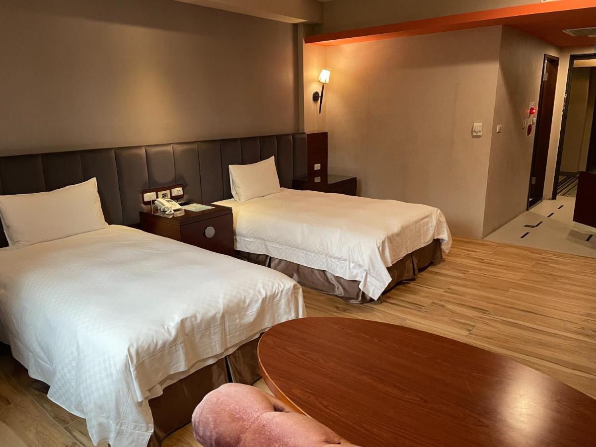 Chia Shih Pao Hotel Taibao Bagian luar foto