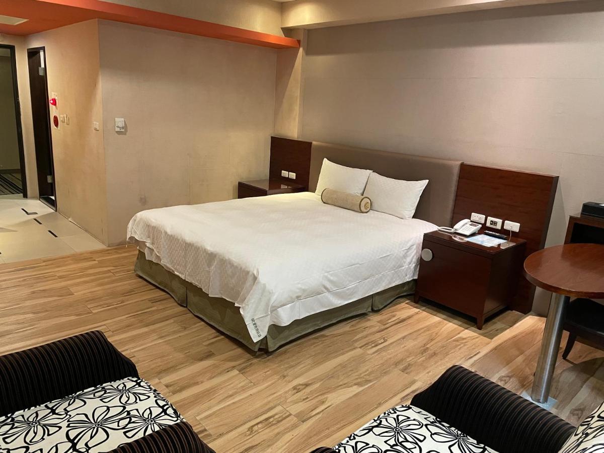 Chia Shih Pao Hotel Taibao Bagian luar foto