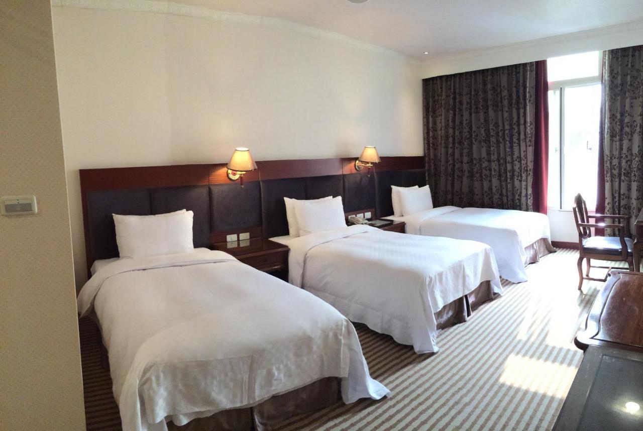 Chia Shih Pao Hotel Taibao Bagian luar foto
