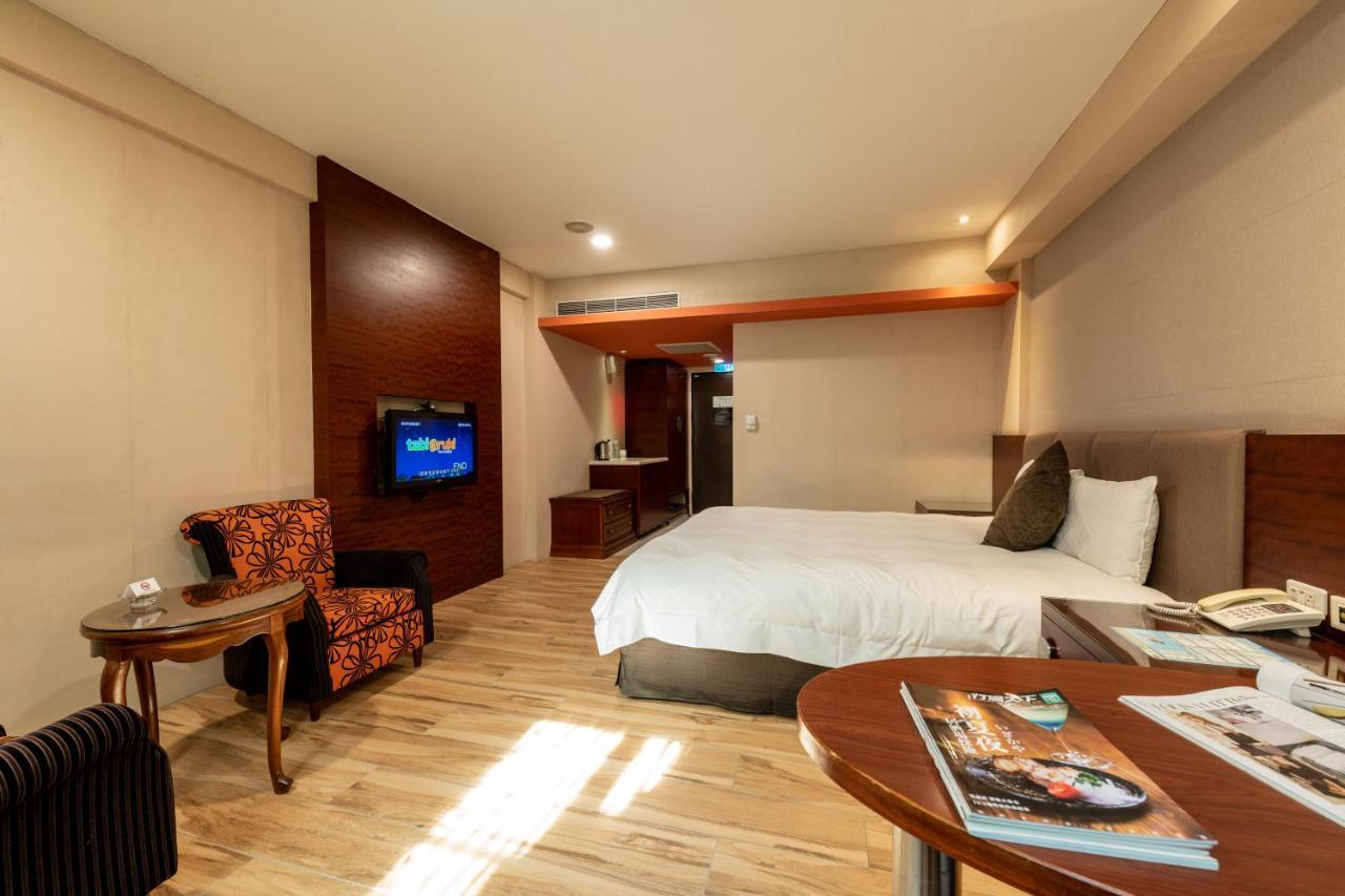 Chia Shih Pao Hotel Taibao Bagian luar foto