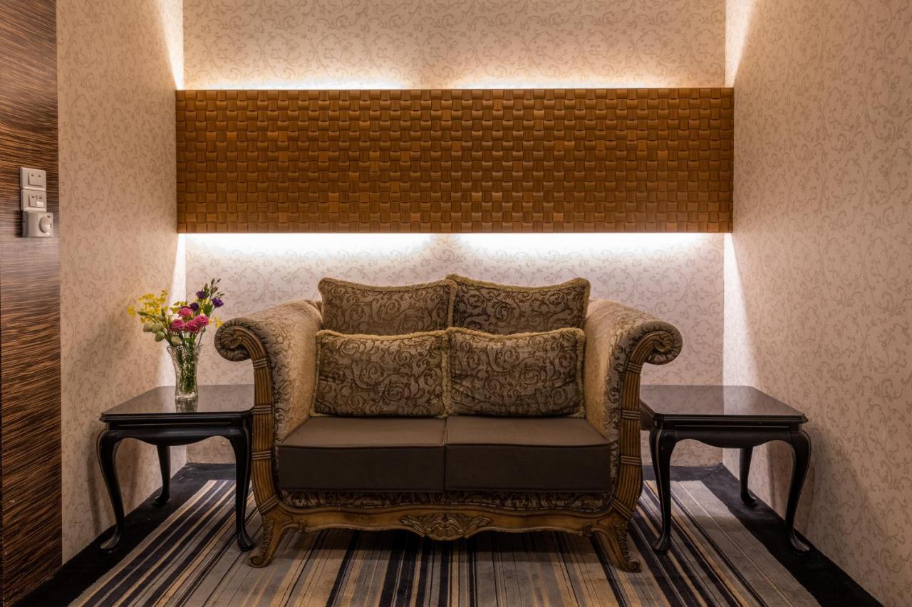 Chia Shih Pao Hotel Taibao Bagian luar foto
