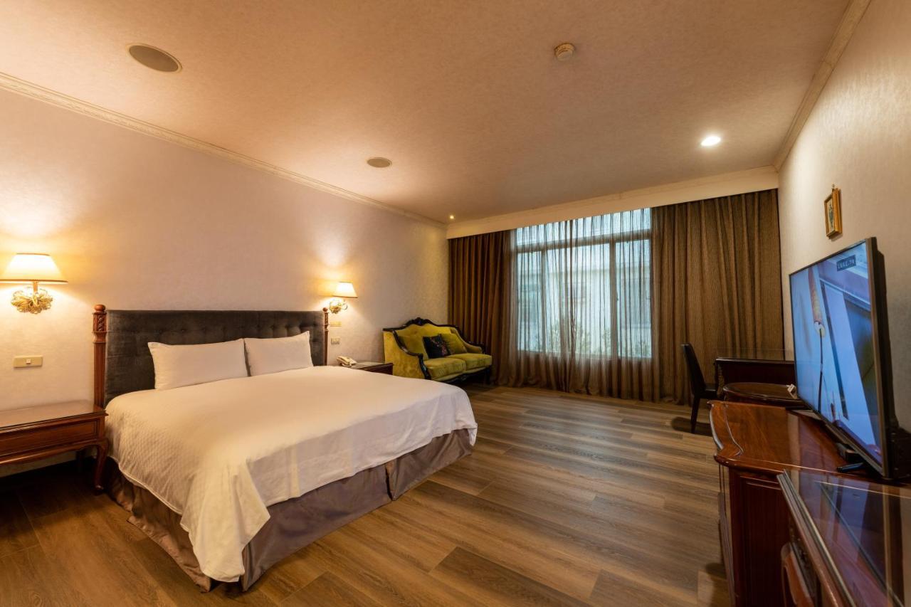 Chia Shih Pao Hotel Taibao Bagian luar foto