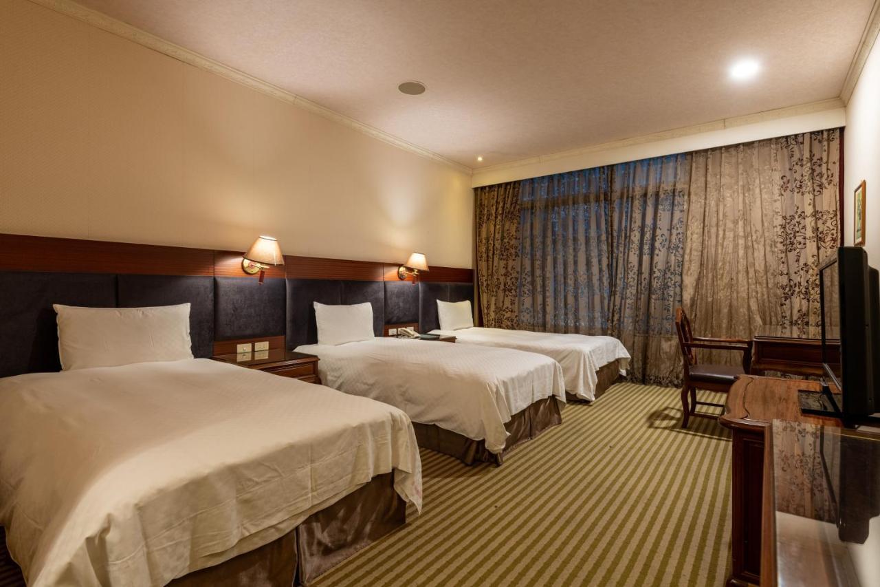 Chia Shih Pao Hotel Taibao Bagian luar foto