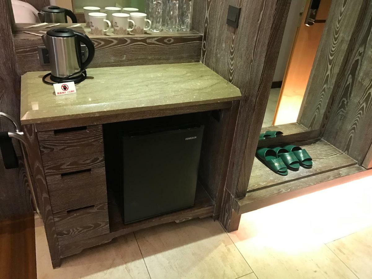 Chia Shih Pao Hotel Taibao Bagian luar foto